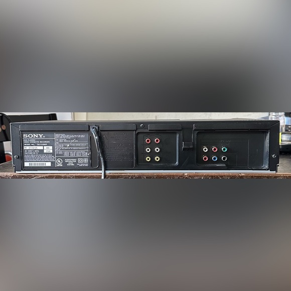 Sony SLV-D380P DVD/VCR Tunerless Progressive Scan DVD/VHS Combo Player No Remote - Picture 6 of 15